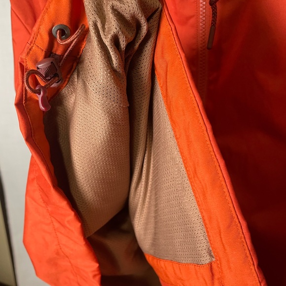 REI Women's Bold orange windbreaker - Picture 6 of 13